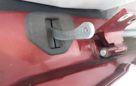 Alfa Romeo 145 - 146 Rear door check strap stopper