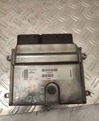 Volvo V50 Engine control unit/module P30650677 T35433