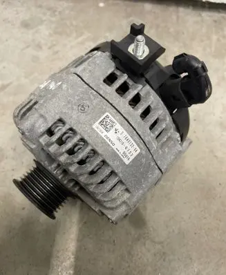 BMW 4 F36 Gran coupe Generator/alternator 7640132