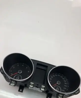 Volkswagen Golf VI Speedometer (instrument cluster) 5K0920870F