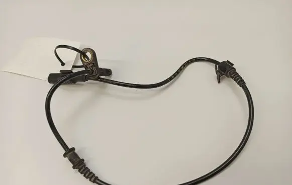 Mercedes-Benz E W211 ABS brake wheel speed sensor A2115402317