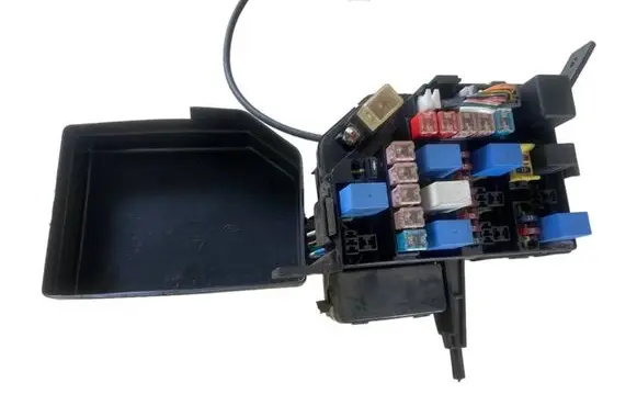Hyundai Accent Fuse box set 9198125000 9129825000