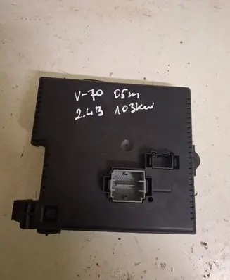 Volvo V70 Fuse module 8688264 12217789 04W455