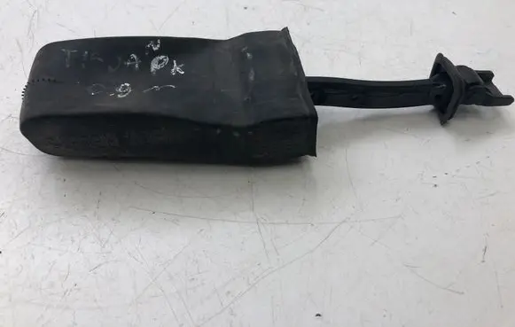 Volkswagen Tiguan Front door check strap stopper 5N0837267