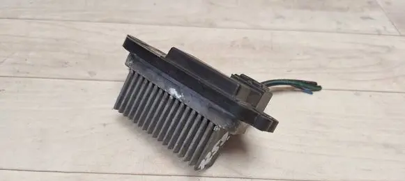 Mazda 3 I Heater blower motor/fan resistor HB180BP4M PM010020B PA66GF30