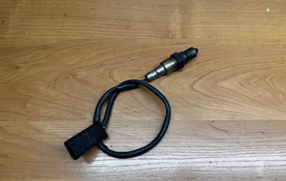 BMW 7 G11 G12 Lambda probe sensor 8573760 0281004441 557122A