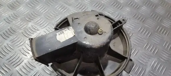 Peugeot 206 Heater fan/blower 5576701