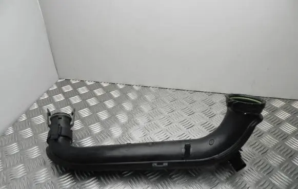 Audi A3 S3 8V Air intake hose/pipe 04E145673B VD11523