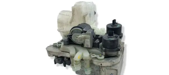 Tesla Model 3 Air conditioning (A/C) expansion valve 154990200C