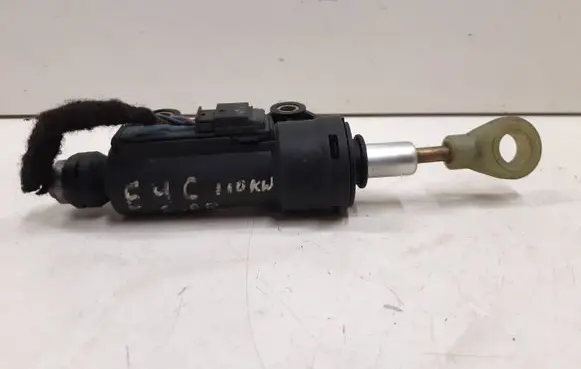 BMW 3 E46 Clutch master cylinder 21526758822 69058989