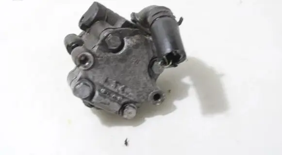 Volkswagen Caddy Power steering pump