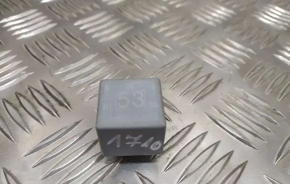 Volkswagen Golf IV Other relay 141951253B