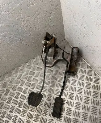 Land Rover Freelander Pedal assembly 