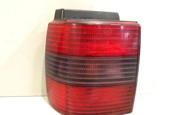 Volkswagen PASSAT B4 Rear/tail lights 3A9945111B