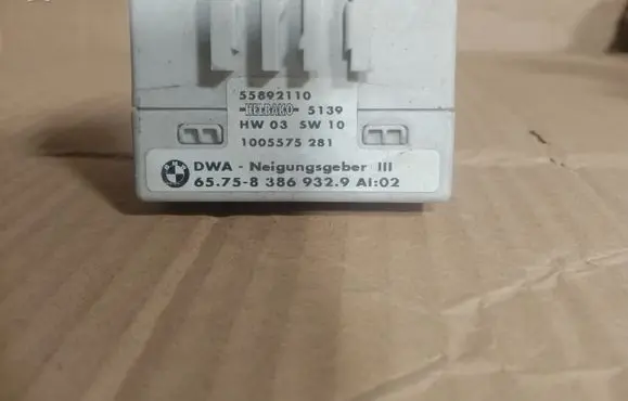 BMW 5 E39 Yaw turn rate sensor 8386932 657583869329 55892110