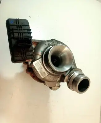 BMW 3 F30 F35 F31 Turbo 8570082 857008208 8199760015