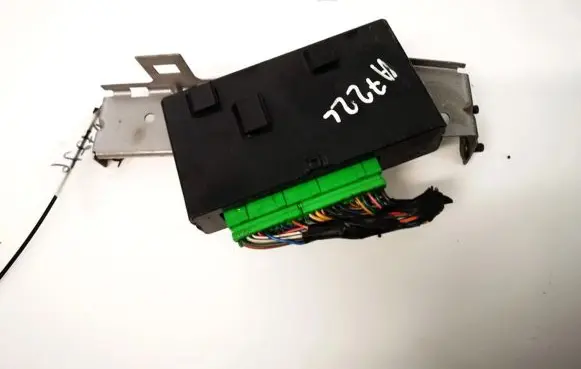 Volvo S40, V40 Alarm control unit/module 30889337 mb232300-8341