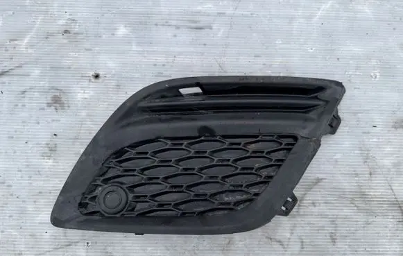 Volvo XC60 Front bumper lower grill 31290661