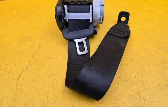 Porsche Macan (95B) Rear seatbelt 95B857805B