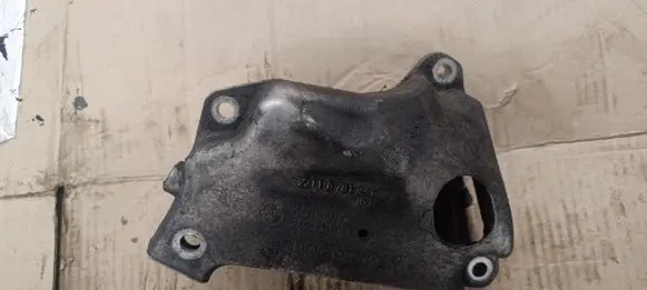 BMW 5 F10 F11 Engine mounting bracket 22116781241
