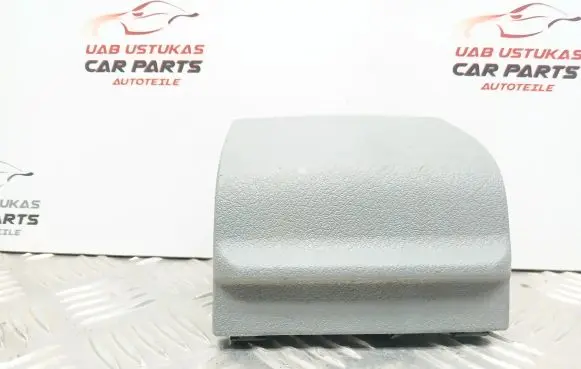 Skoda Octavia Mk1 (1U) Cup holder 1U0857962B