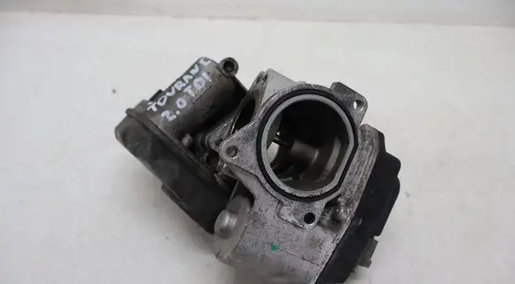Volkswagen Touran I Throttle body valve 03G128063B