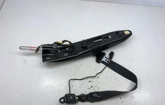 Volvo XC90 Front seatbelt 8093