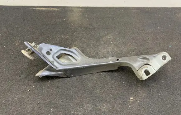 Audi A6 S6 C7 4G Fender mounting bracket 4G0805815