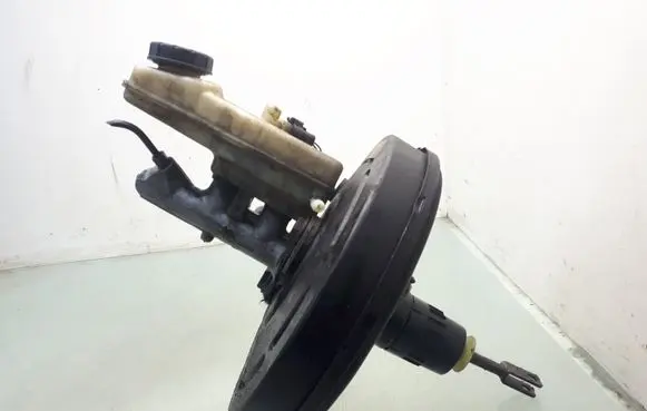 Renault Scenic II - Grand scenic II Brake booster 8200157453