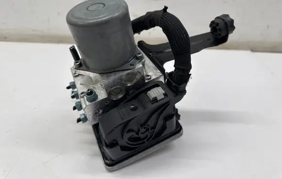 BMW X3 G01 ABS Pump 5A056C1