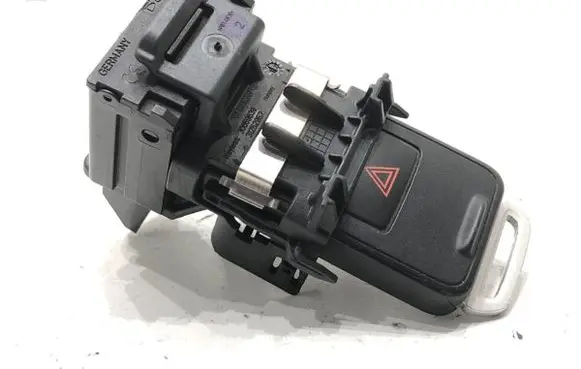 Volvo V40 Ignition lock 28227917