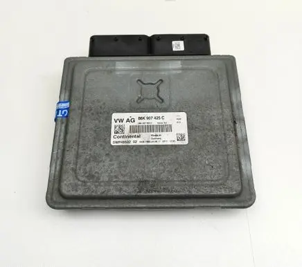 Audi Q3 8U Engine control unit/module 06K907425C