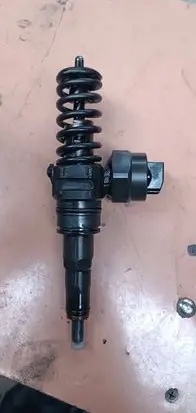 Volkswagen Golf Plus Fuel injector 0414720007