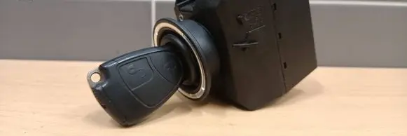 Mercedes-Benz C W203 Ignition lock 2095450508 33002404 33002403