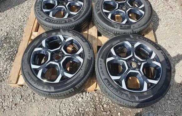 Citroen C5 Aircross R18 alloy rim 