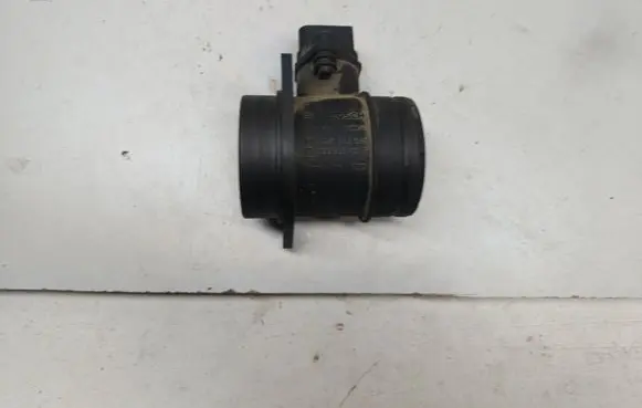 Volkswagen PASSAT B6 Mass air flow meter 038906461B 0281002531