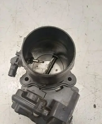 BMW 1 F20 F21 Throttle valve A2C80221200