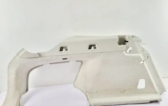 Volvo S90, V90 Trunk/boot lower side trim panel 31675185