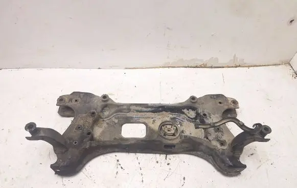 Volkswagen Caddy Front subframe
