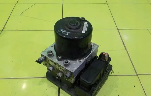 Volvo V50 ABS Pump 4N512C405AD NP519 30647857A