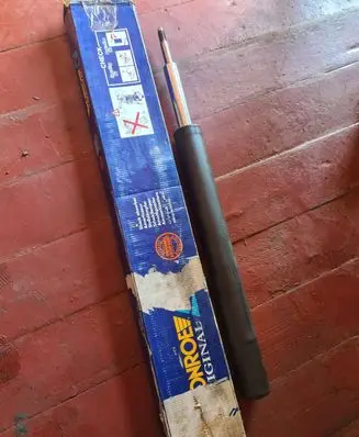 BMW 7 E32 Front shock absorber/damper MG308 S11E06