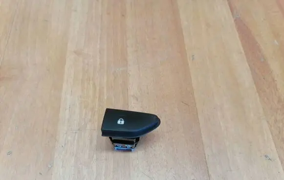 Renault Zoe Central locking switch button 252103678R 10026640
