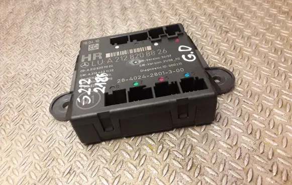Mercedes-Benz E W212 Door control unit/module 2128208826 A2128208826