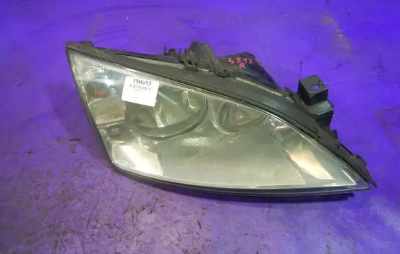 Ford Mondeo Mk III Headlight/headlamp