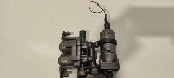 Rover 75 Coolant heater control valve 8374994