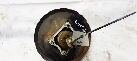 KIA Cerato Brake booster