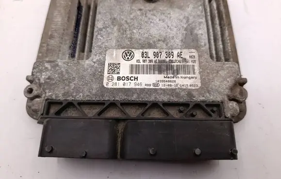 Volkswagen PASSAT B8 Engine control unit/module 03L907309AE 0281017946