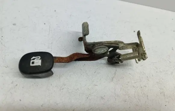 Hyundai Getz Fuel cap release pull handle 