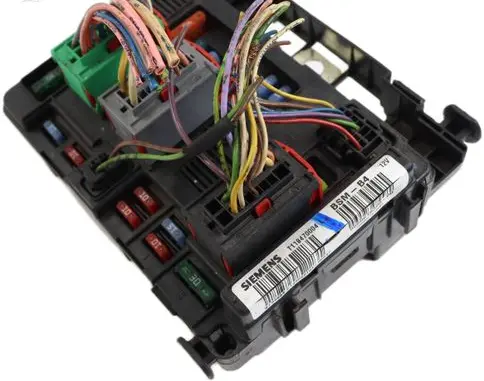 Citroen C3 Fuse module 9650618380 T118470004L