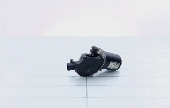 Toyota Avensis T250 Wiper motor 85110-05060